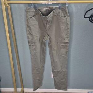 Eddie Bauer Olive Green Straight-Leg Cargo Pants